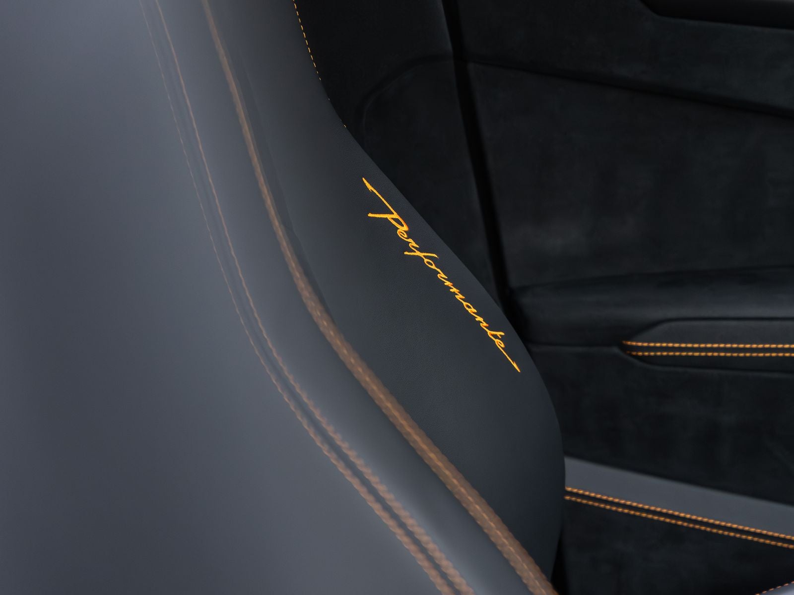 2024 Lamborghini Urus Performante