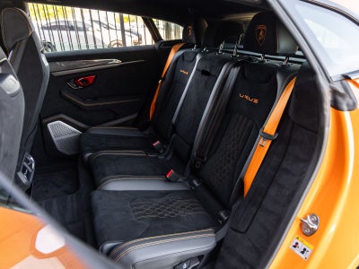 2024 Lamborghini Urus Performante