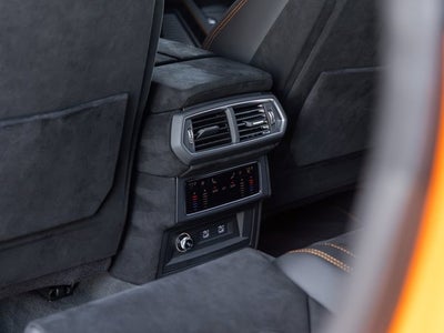 2024 Lamborghini Urus Performante