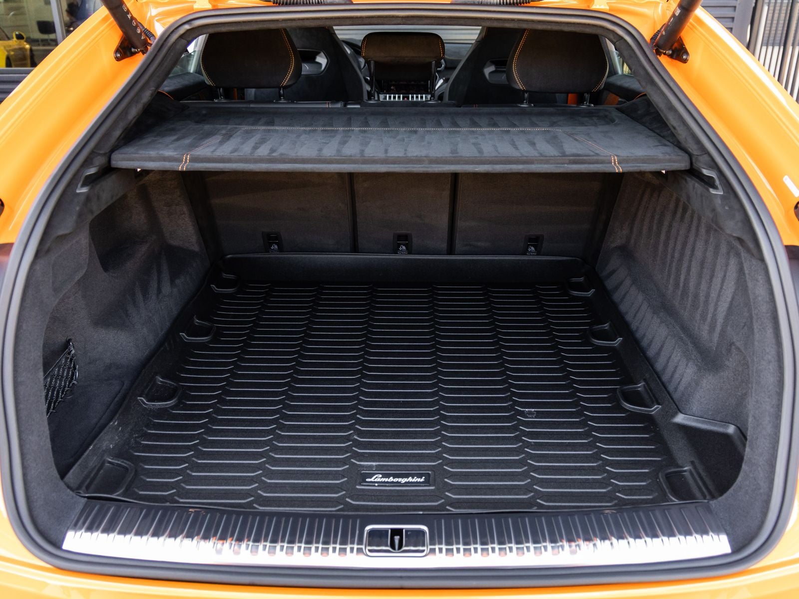 2024 Lamborghini Urus Performante