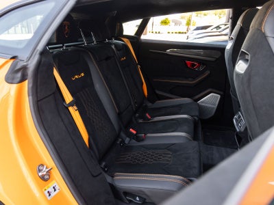 2024 Lamborghini Urus Performante