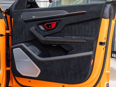 2024 Lamborghini Urus Performante