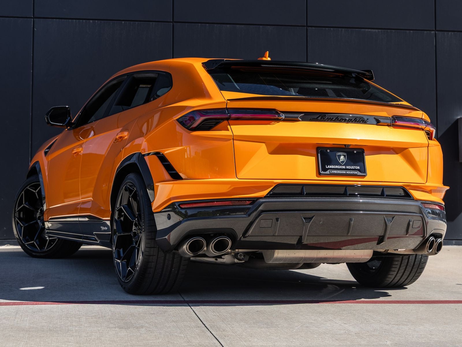 2024 Lamborghini Urus Performante
