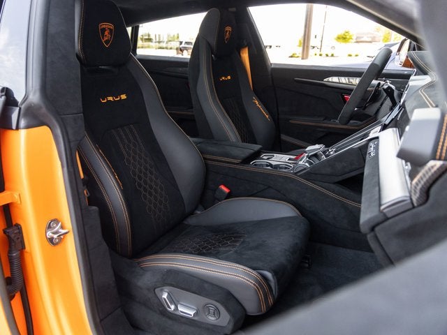 2024 Lamborghini Urus Performante