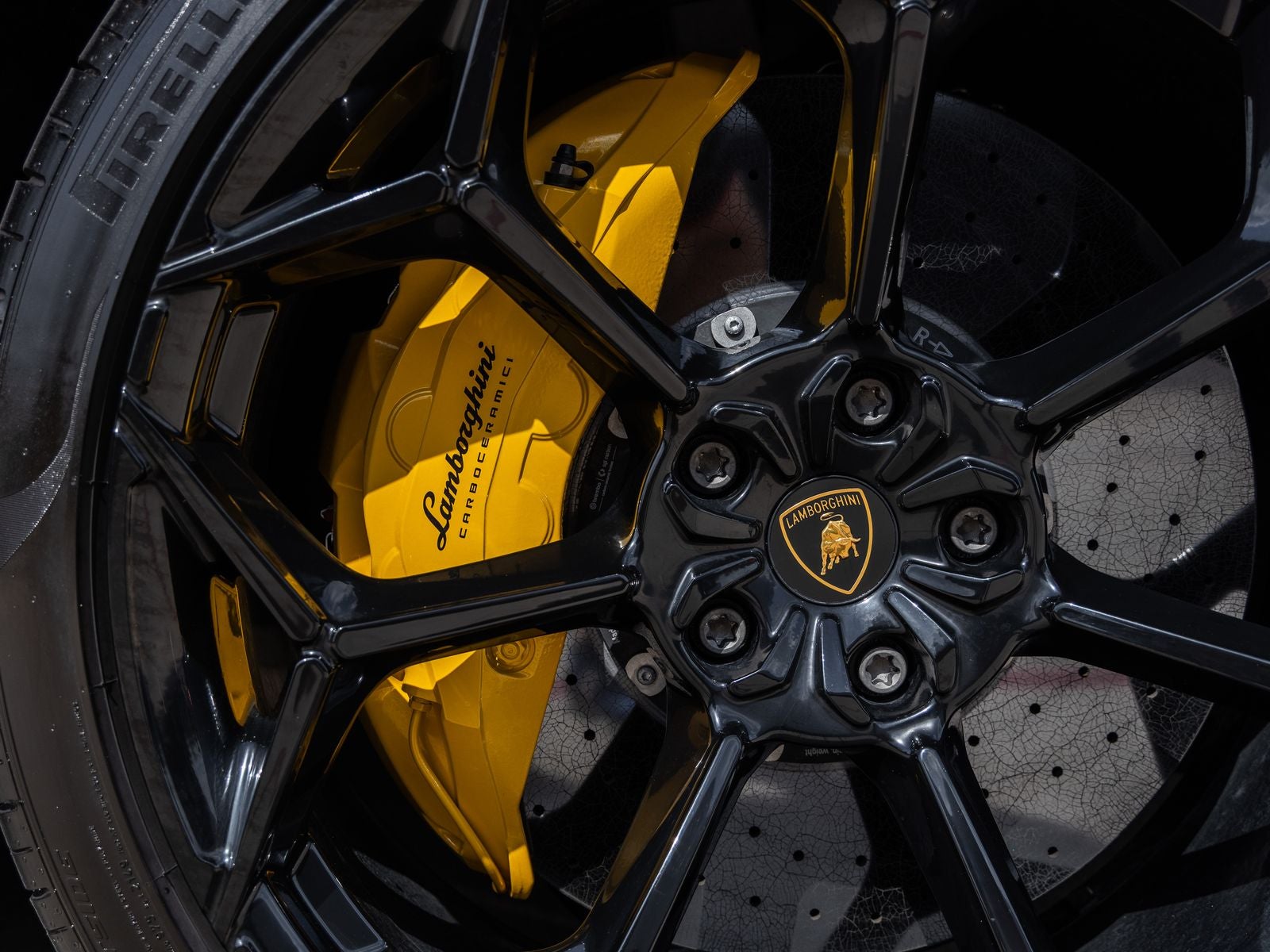 2024 Lamborghini Urus Performante