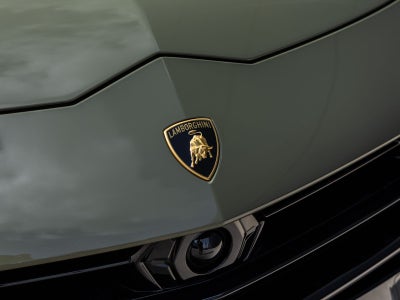 2024 Lamborghini Urus Performante