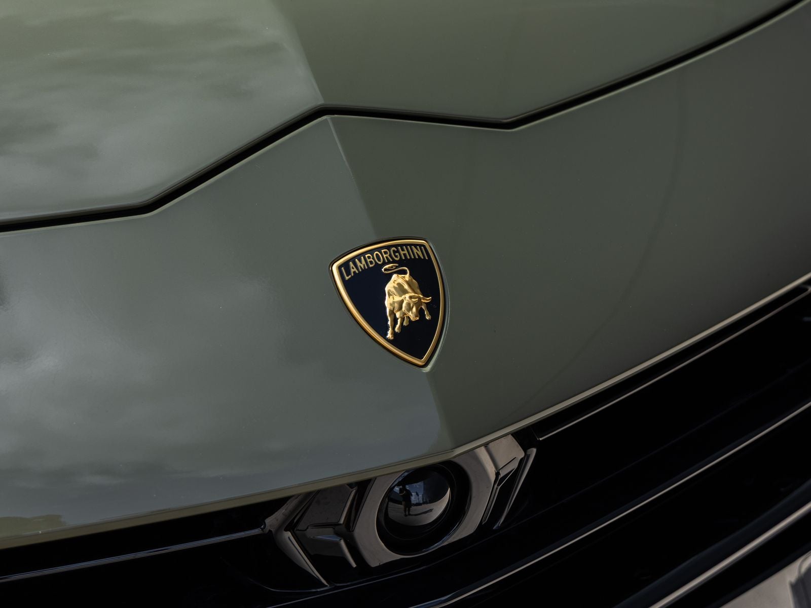 2024 Lamborghini Urus Performante