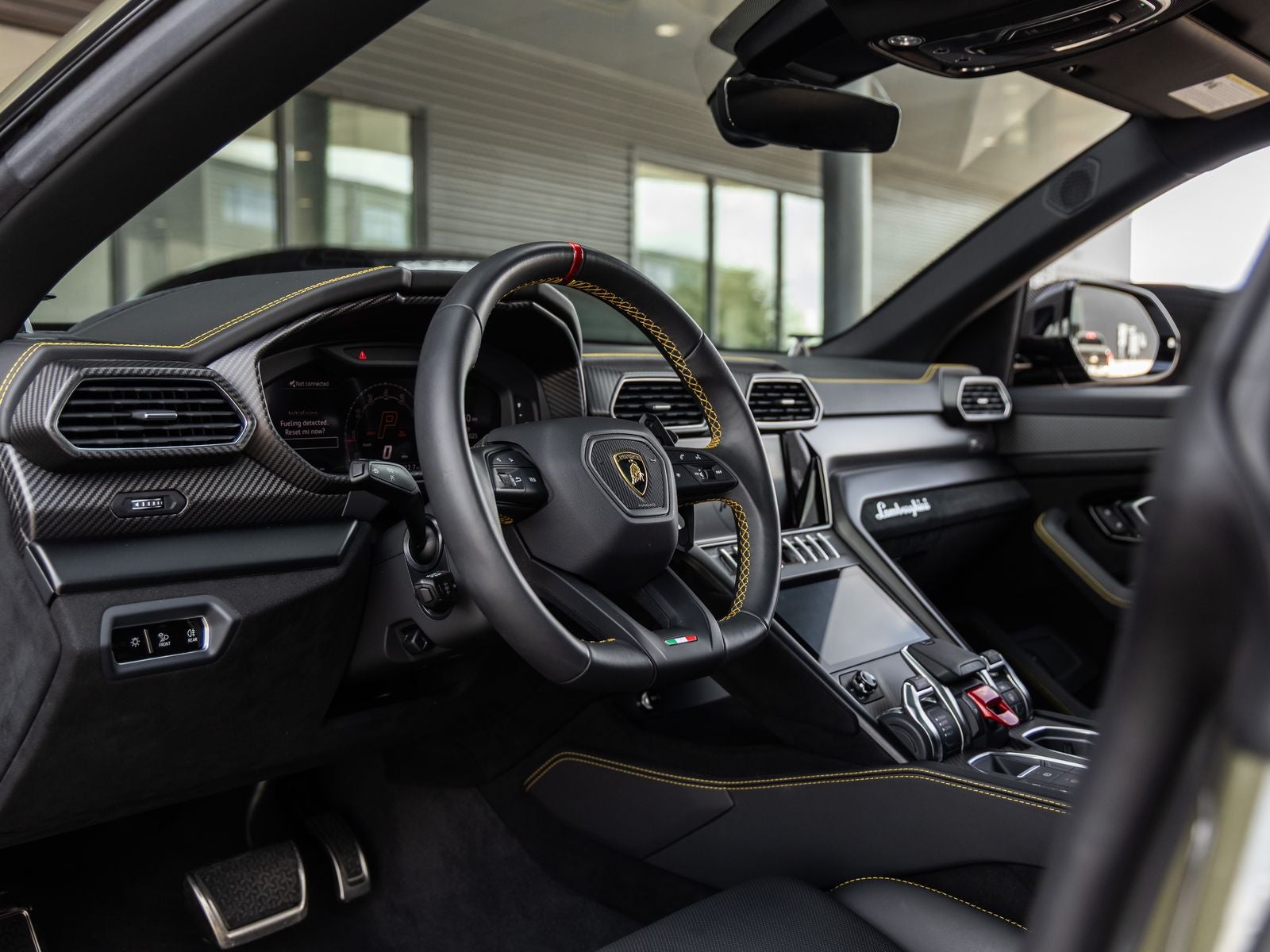 2024 Lamborghini Urus Performante