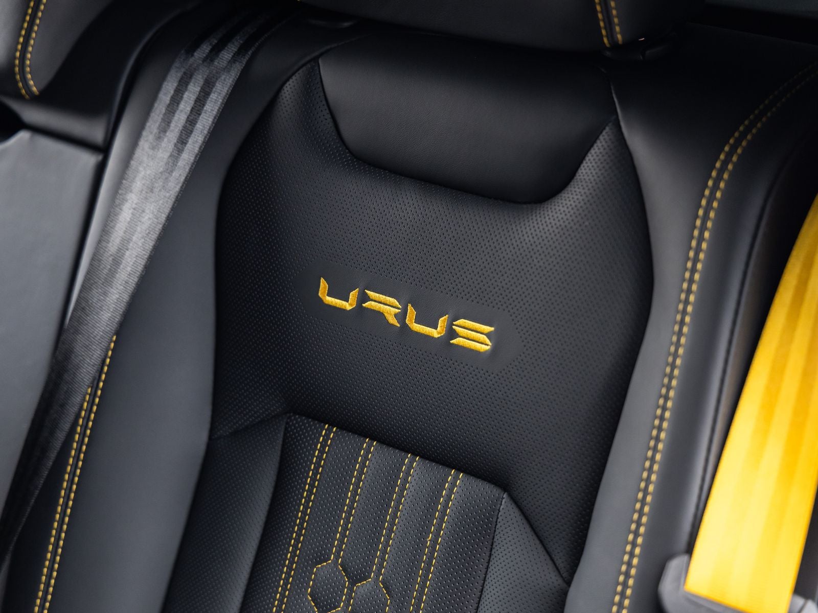 2024 Lamborghini Urus Performante