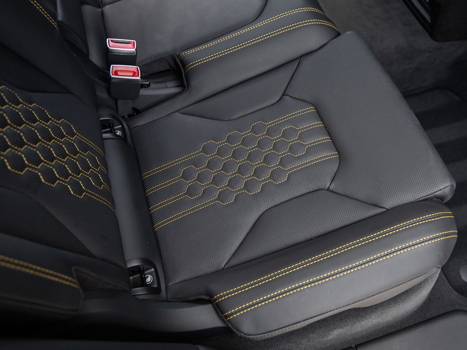 2024 Lamborghini Urus Performante