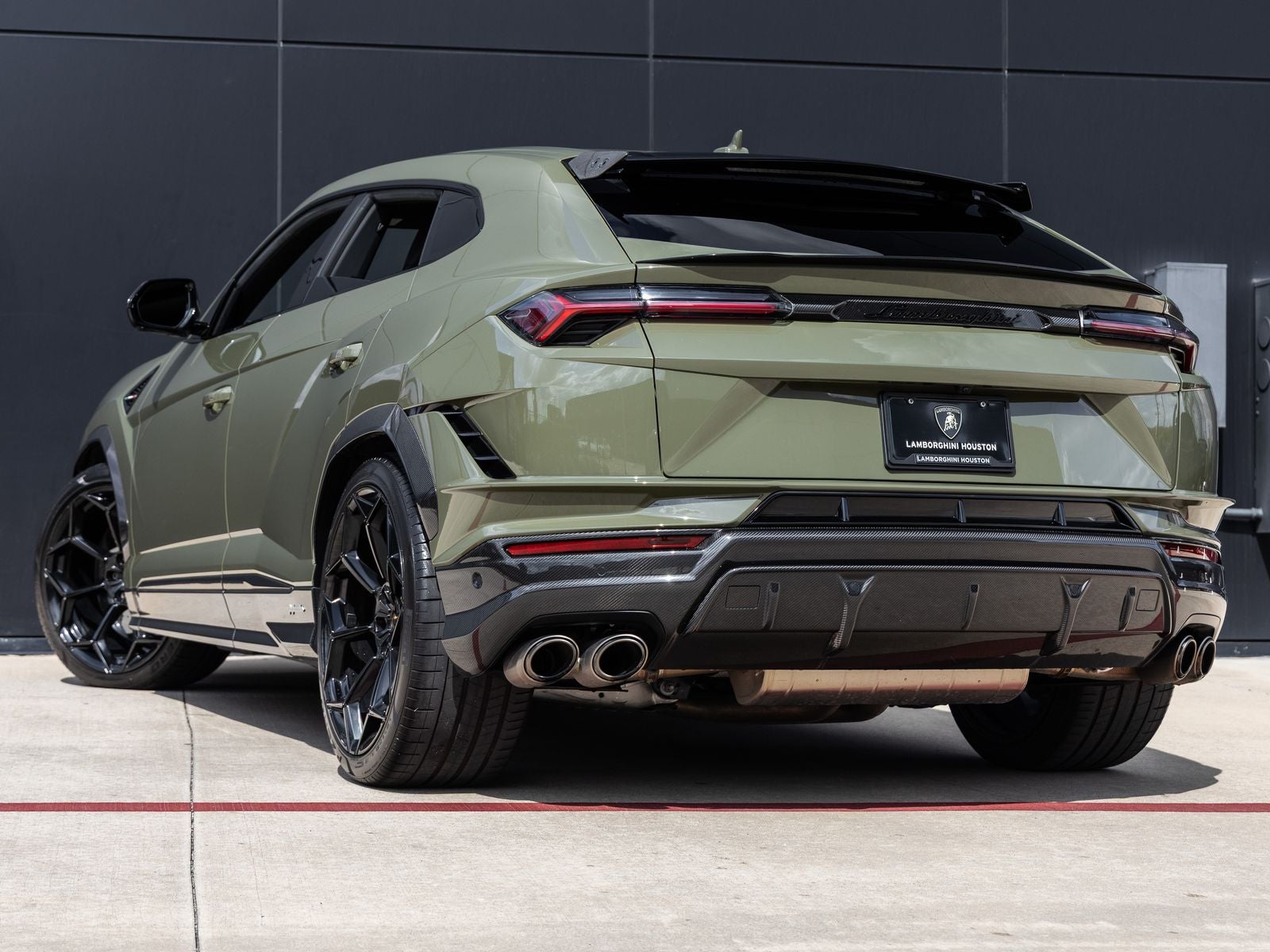 2024 Lamborghini Urus Performante