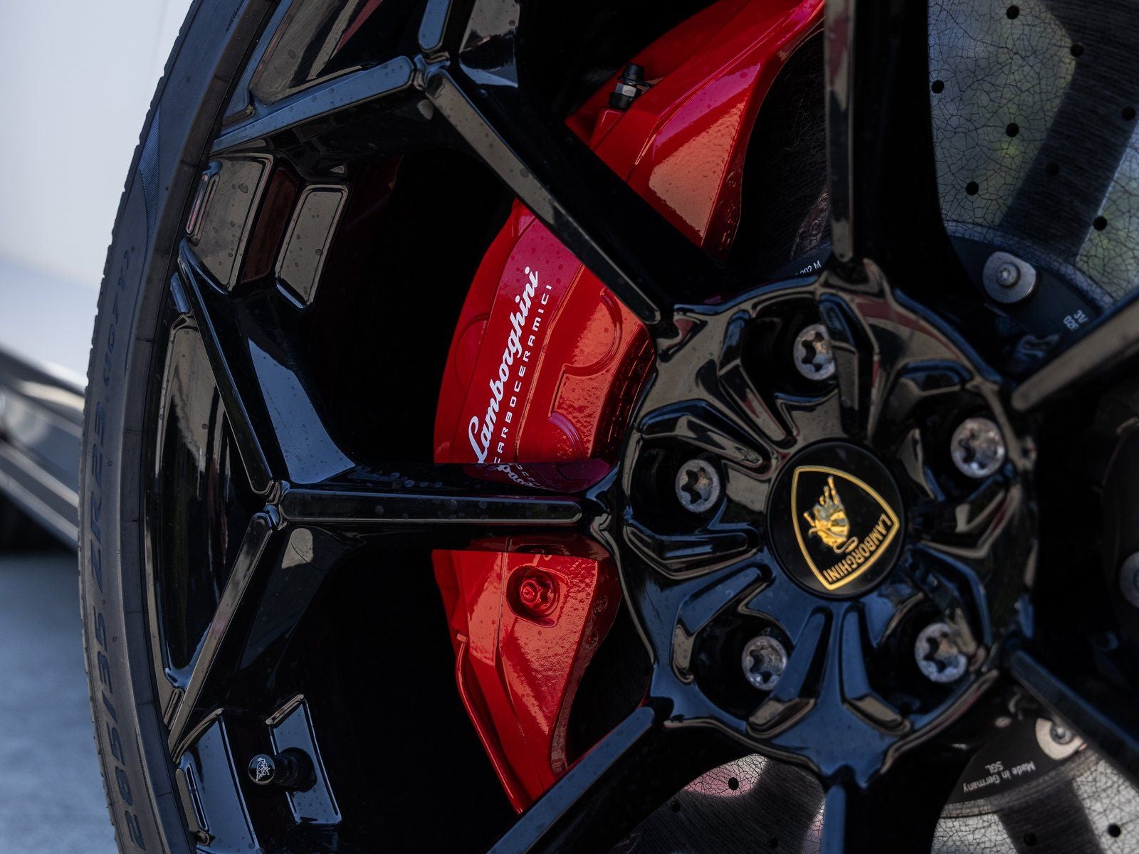 2024 Lamborghini Urus Performante