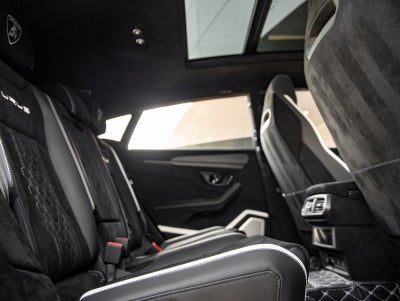 2024 Lamborghini Urus Performante
