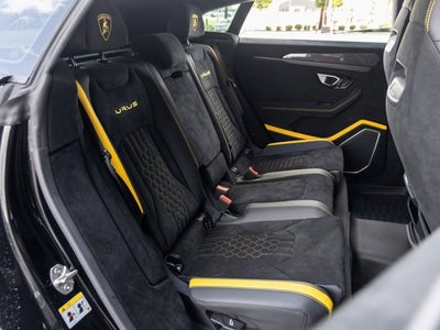 2024 Lamborghini Urus Performante