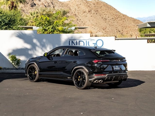 2024 Lamborghini Urus Performante