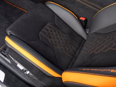 2023 Lamborghini Urus Performante