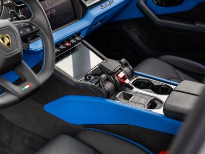 2025 Lamborghini Urus SE