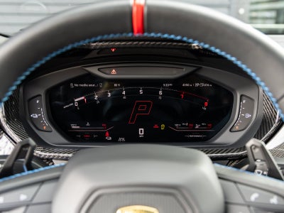 2025 Lamborghini Urus SE