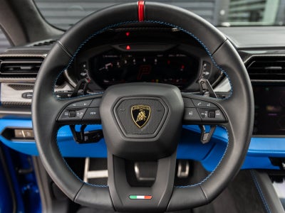 2025 Lamborghini Urus SE