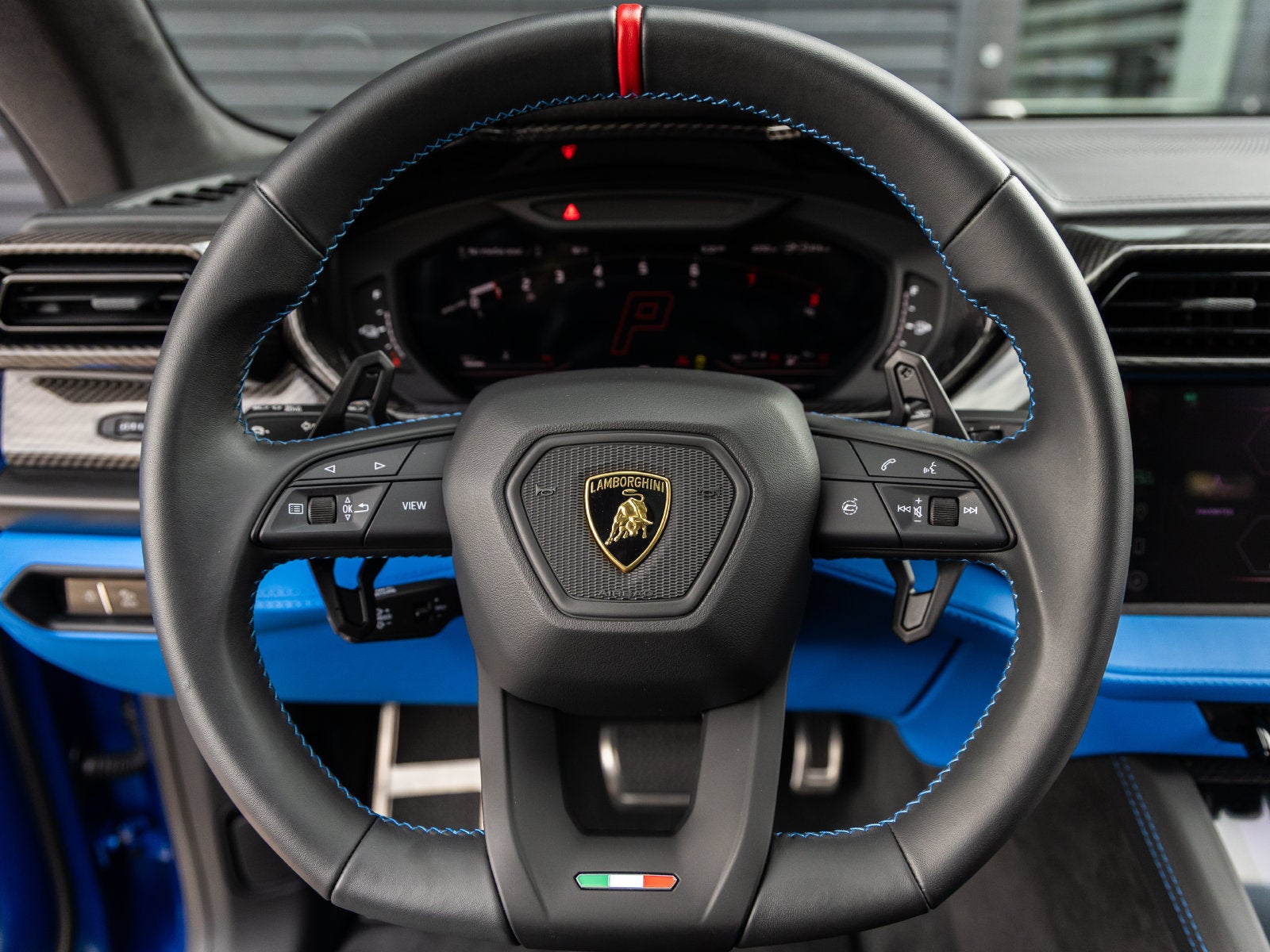 2025 Lamborghini Urus SE