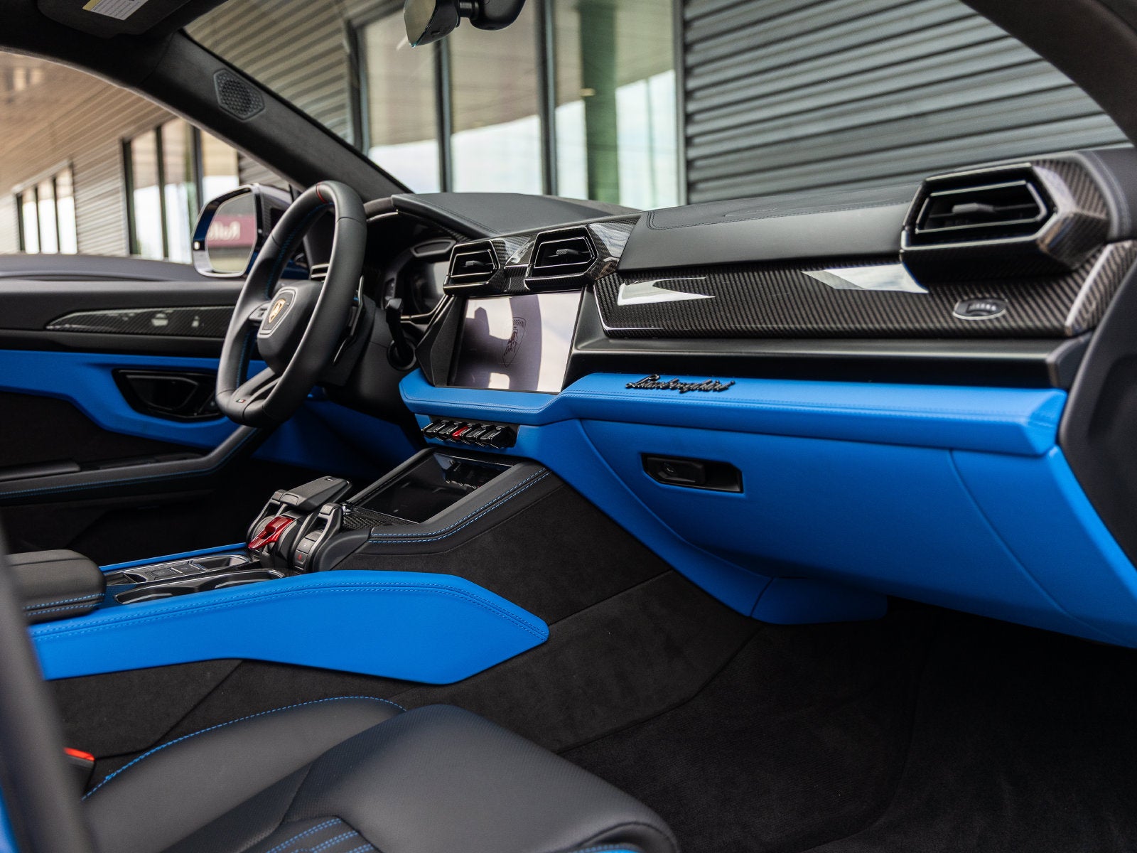 2025 Lamborghini Urus SE