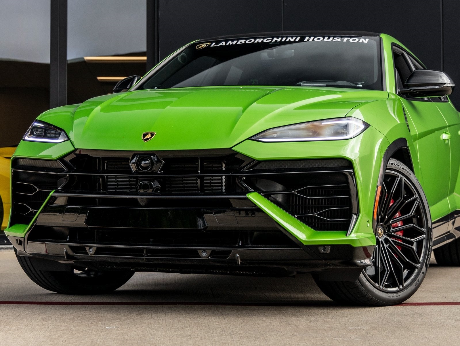2025 Lamborghini Urus SE