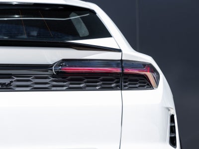2025 Lamborghini Urus SE