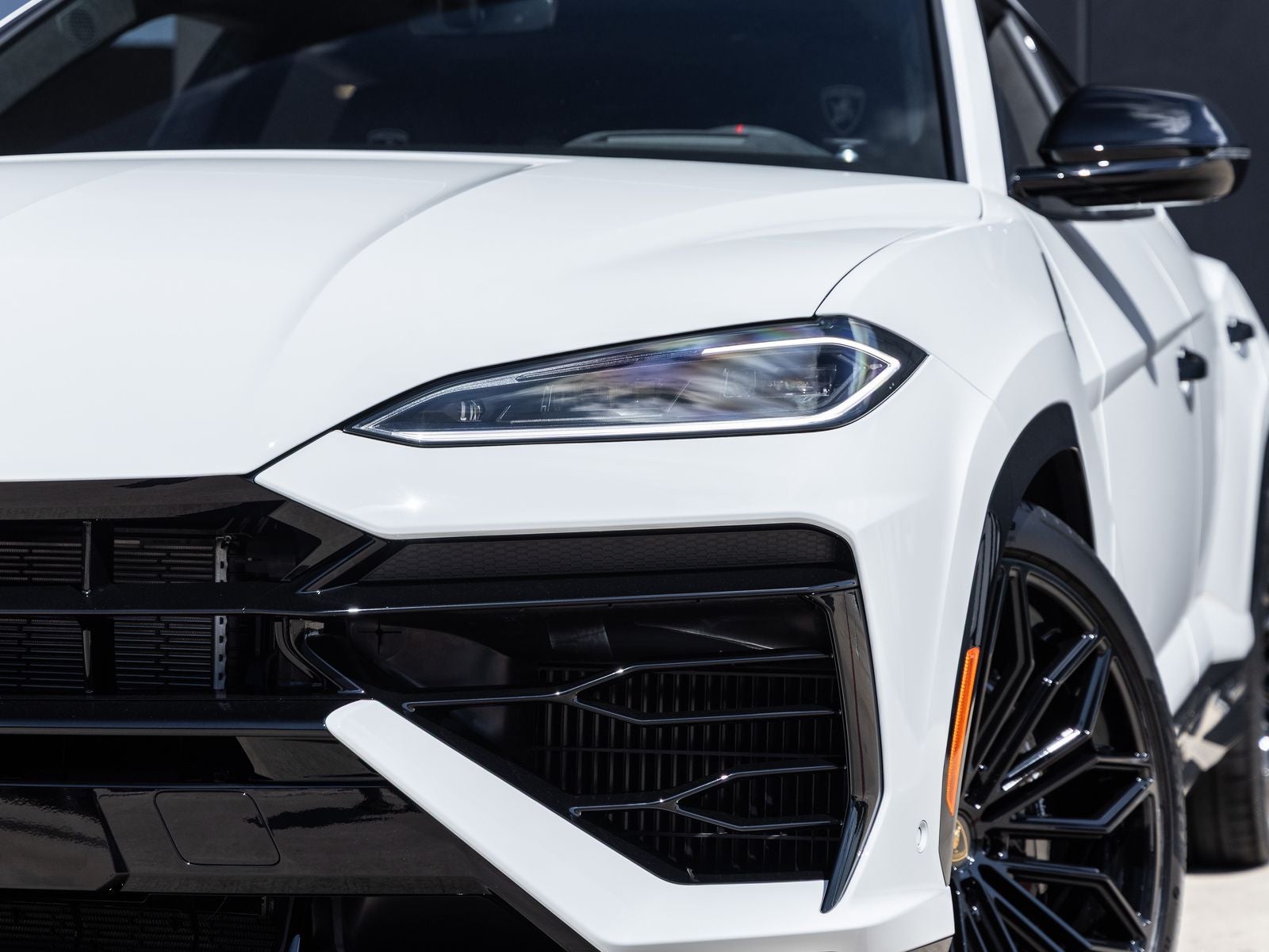 2025 Lamborghini Urus SE
