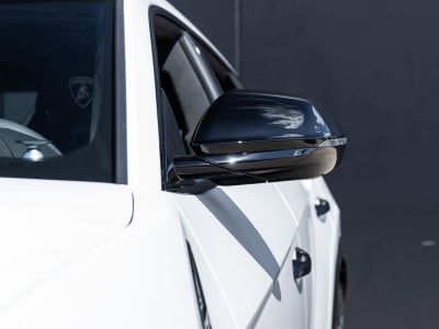 2025 Lamborghini Urus SE