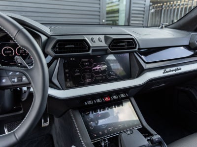 2025 Lamborghini Urus SE