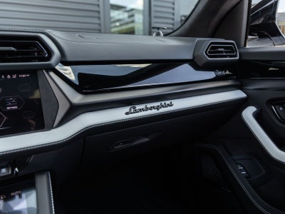 2025 Lamborghini Urus SE
