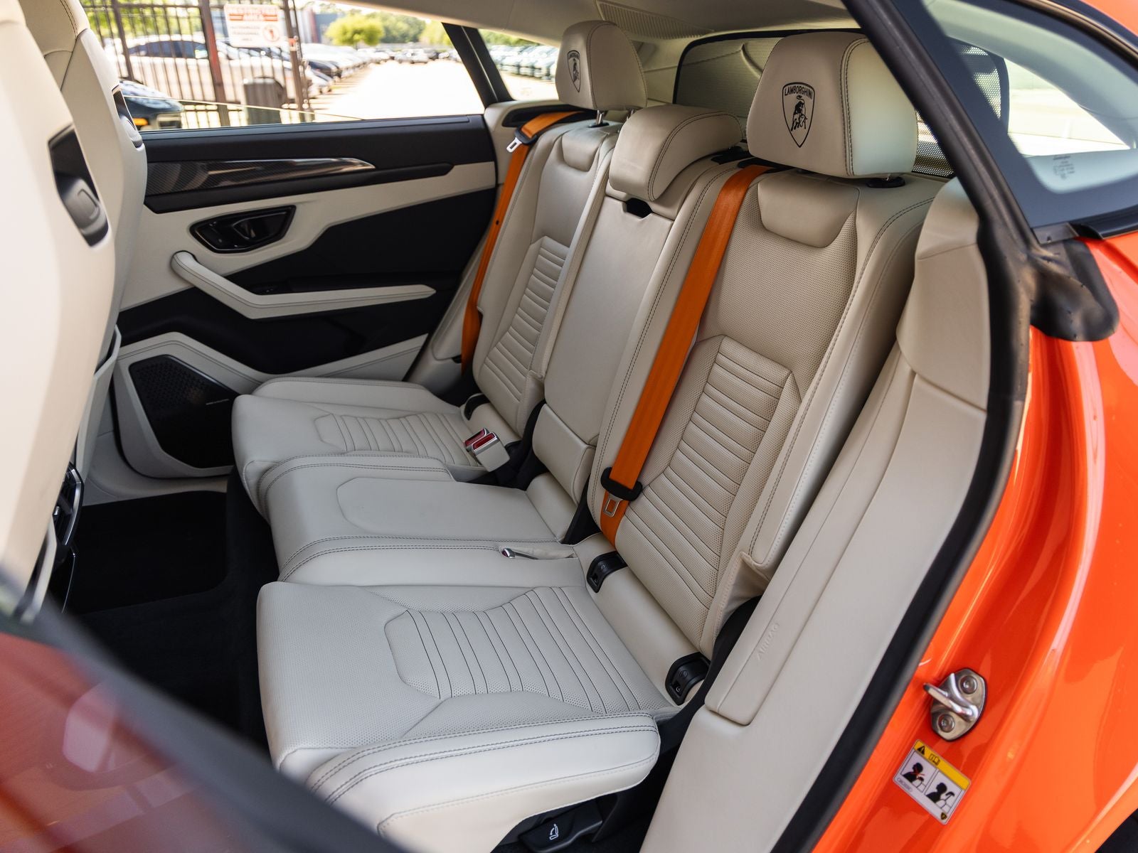 2025 Lamborghini Urus SE