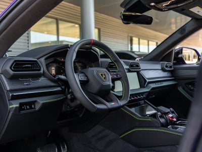 2025 Lamborghini Urus SE