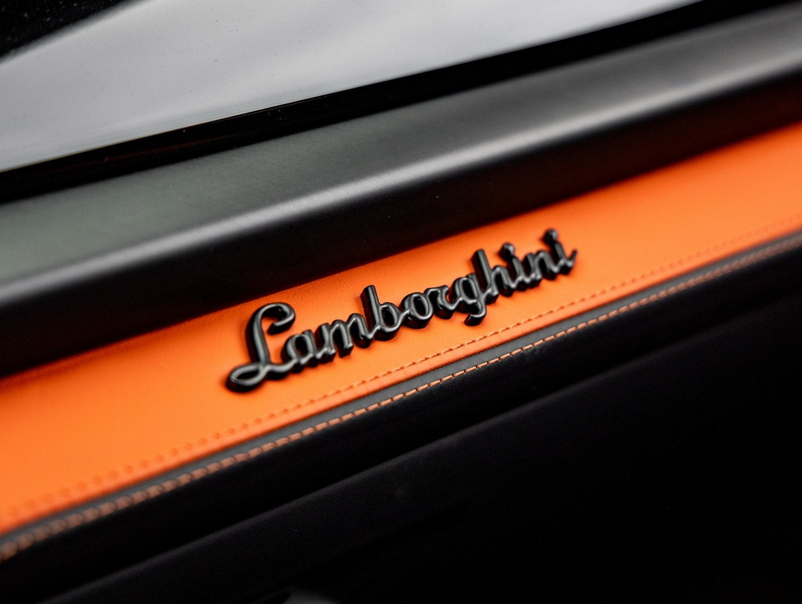 2025 Lamborghini Urus SE