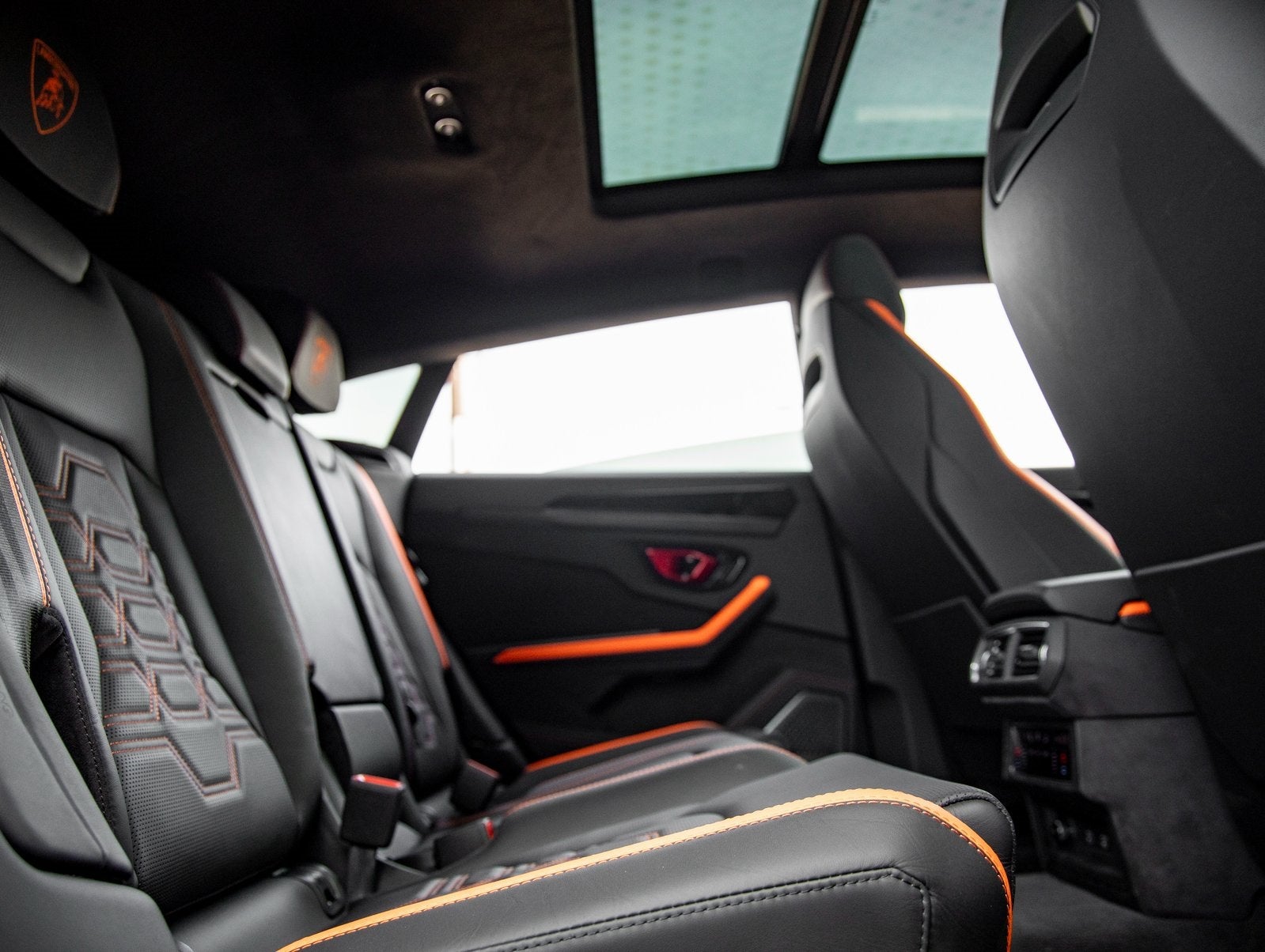 2025 Lamborghini Urus SE