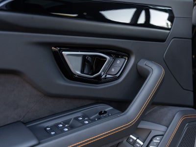 2026 Lamborghini Urus SE