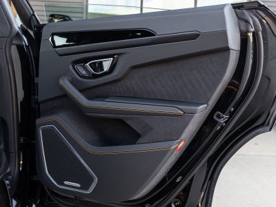 2026 Lamborghini Urus SE