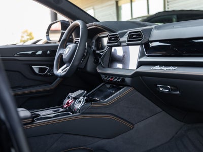 2026 Lamborghini Urus SE