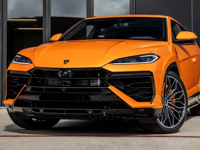 2025 Lamborghini Urus SE