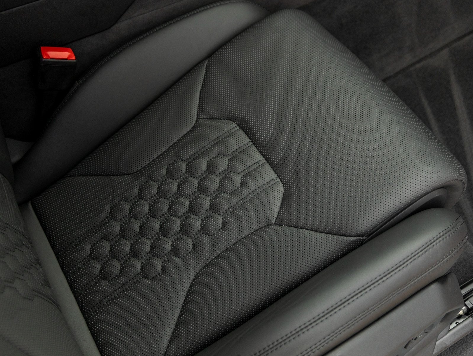 2025 Lamborghini Urus SE