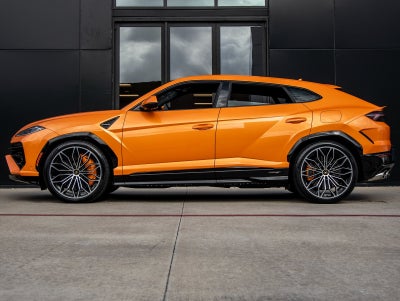 2025 Lamborghini Urus SE
