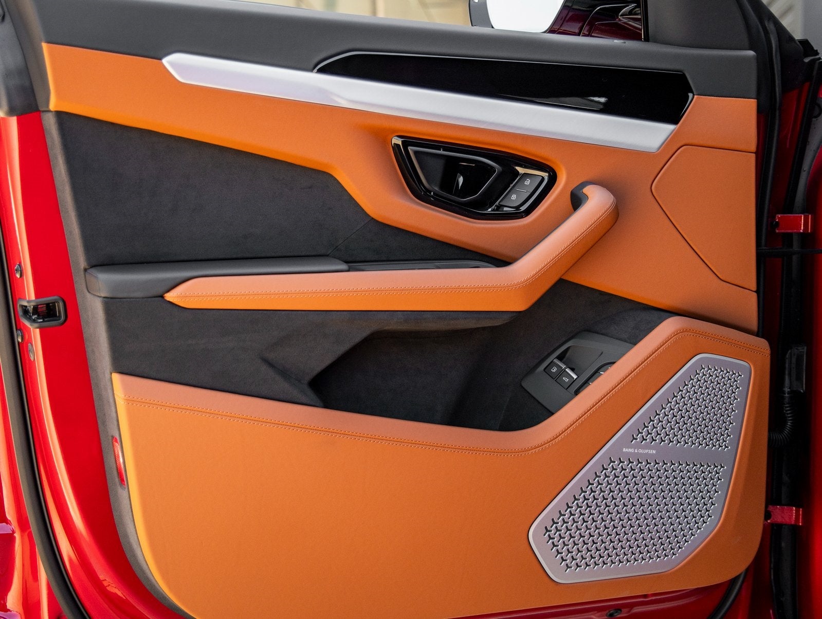 2026 Lamborghini Urus SE