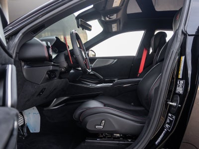 2025 Ferrari Purosangue Base