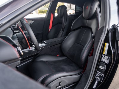 2025 Ferrari Purosangue Base