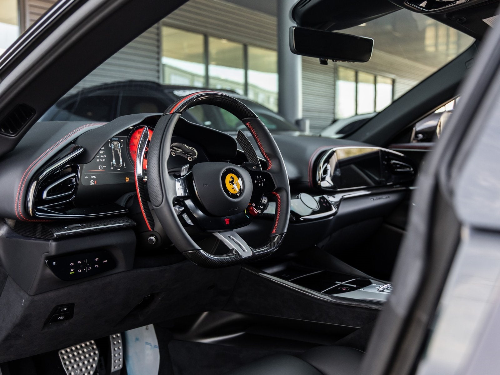 2025 Ferrari Purosangue Base