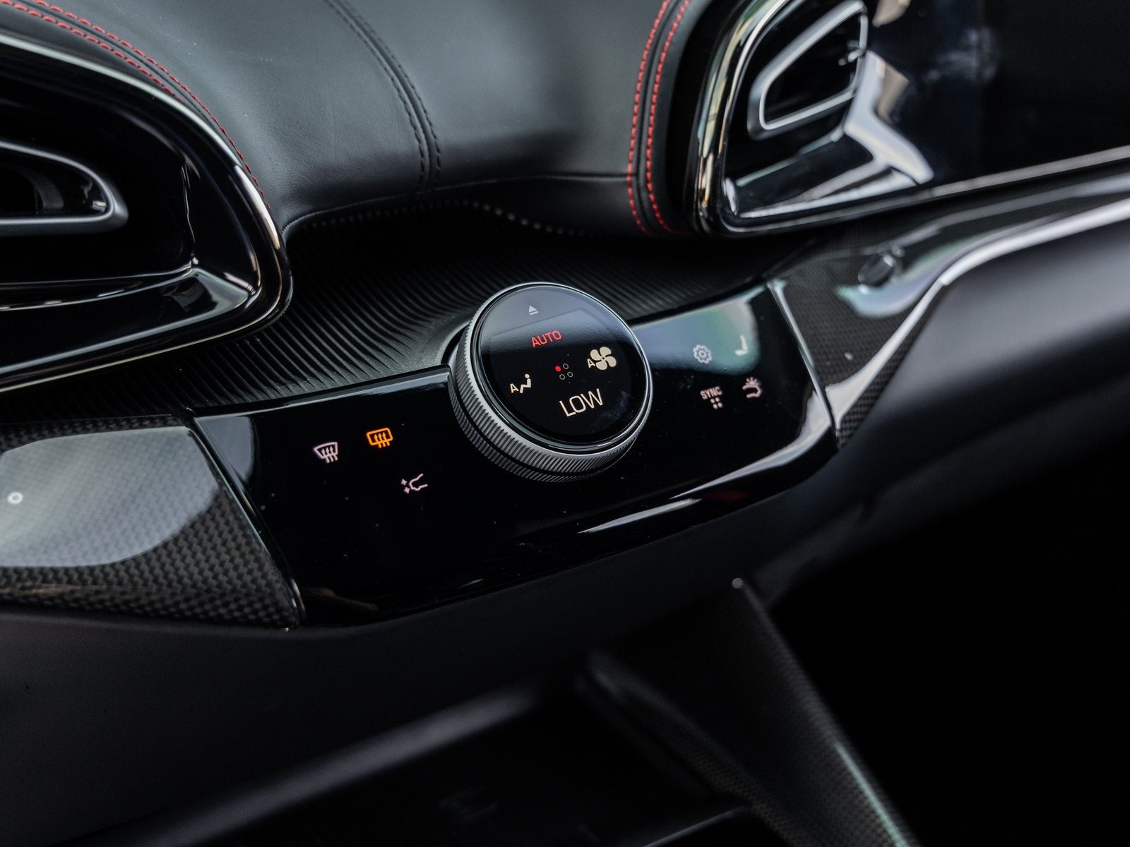 2025 Ferrari Purosangue Base