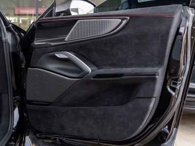 2025 Ferrari Purosangue Base