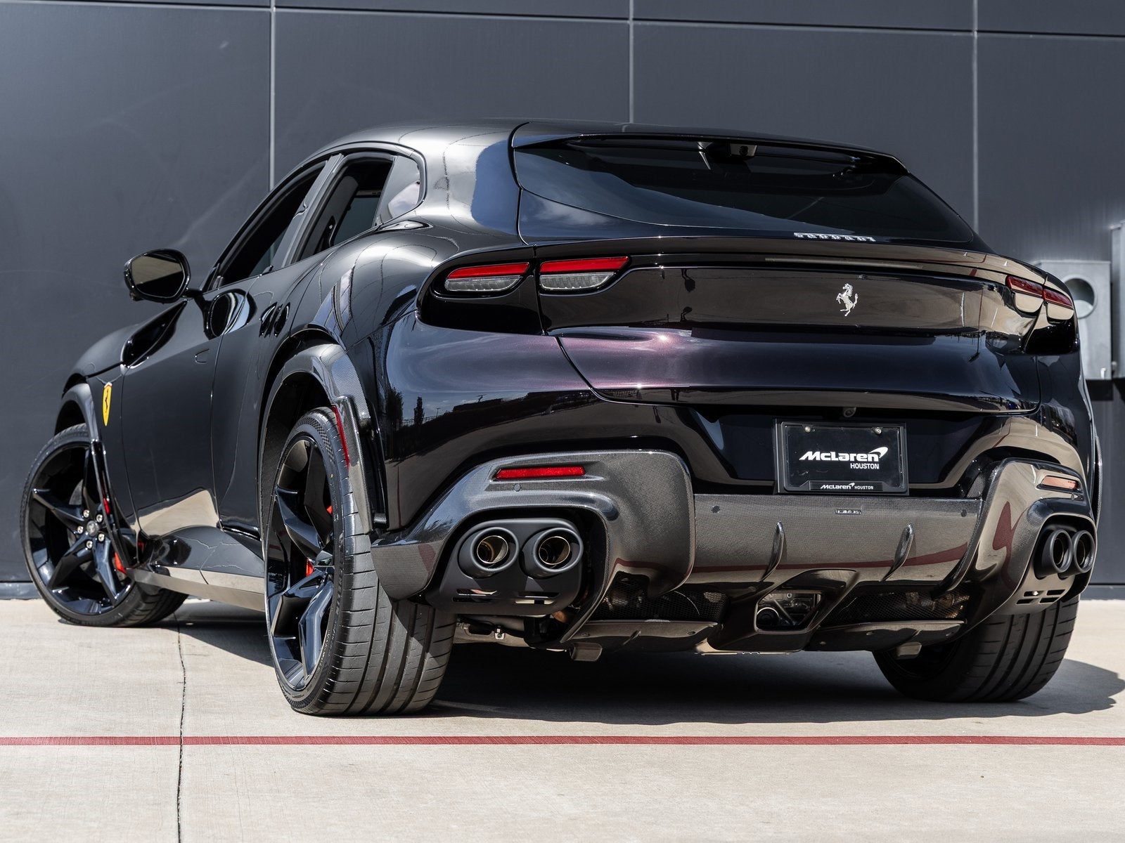 2025 Ferrari Purosangue Base