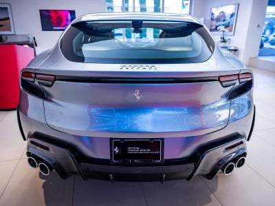 2025 Ferrari Purosangue Base