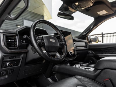2022 Ford Expedition Max Platinum